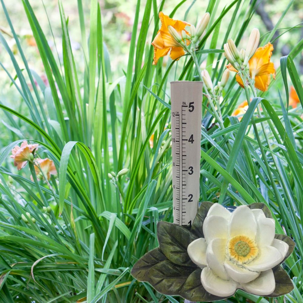 Small Lotus Flower Rain Gauge Garden Outdoor Decor